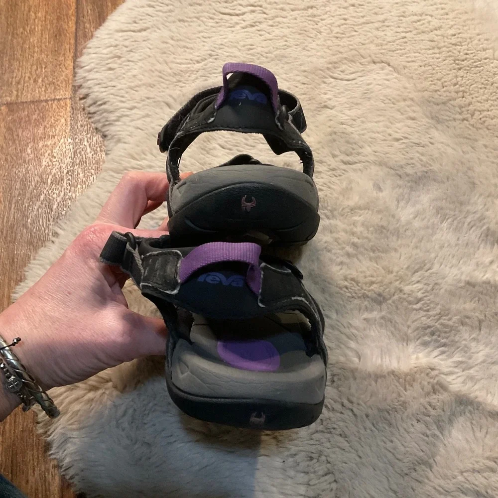 Teva Tierra Sport Sandals Size 8 Black‎ Gray Purple Accent Hiking Water Womens